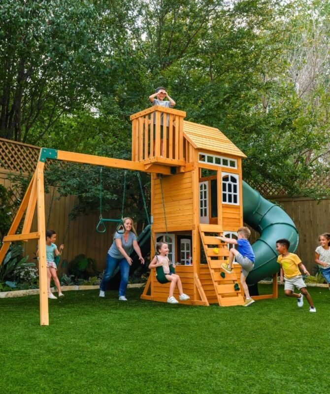 KIDS PLAY AREA - Image 6